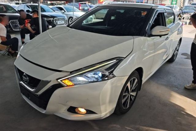 Nissan Lannia 2016 1.6L CVT Cool Edition usado