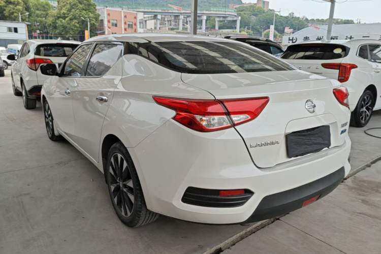 Used Nissan Lannia 2016 1.6L CVT Smart Cool Edition Rear Left 45 Deg