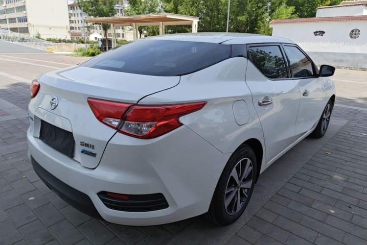 Used Nissan Lannia 2016 1.6L CVT Cool Edition Rear Right 45 Deg