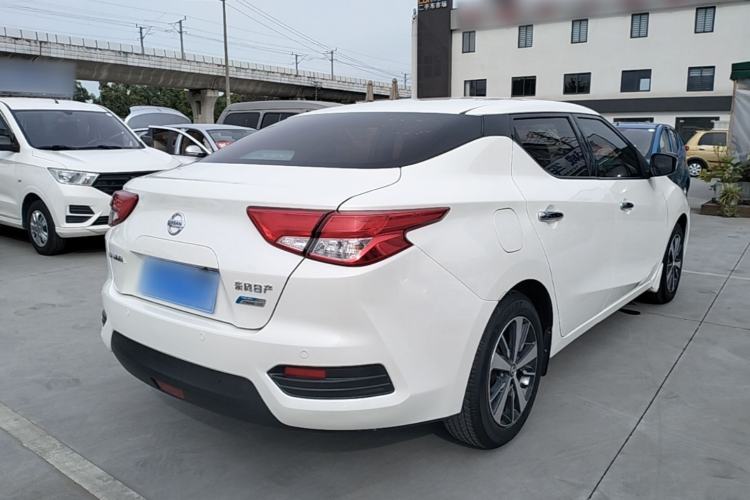 Used Nissan Lannia 2016 1.6L CVT Cool Edition Rear Right 45 Deg