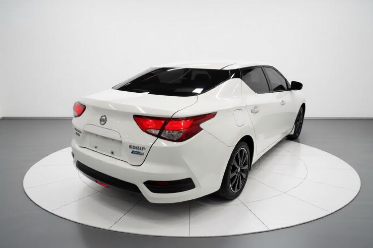 Used Nissan Lannia 2016 1.6L CVT Smart Cool Edition Rear Right 45 Deg