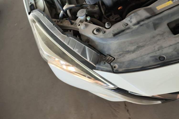 Used Nissan Lannia 2016 1.6L CVT High-Energy Version Right Front Headlight