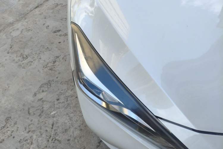 Used Nissan Lannia 2016 1.6L CVT Smart Cool Edition Right Front Headlight