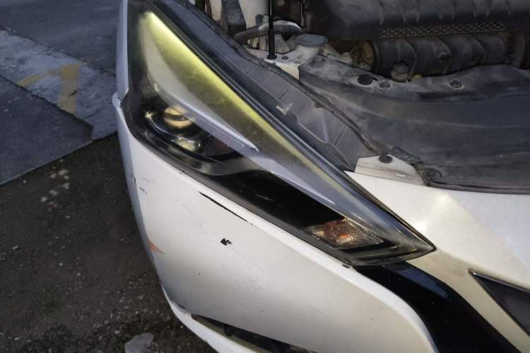 Used Nissan Lannia 2016 1.6L CVT Smart Cool Edition Right Front Headlight