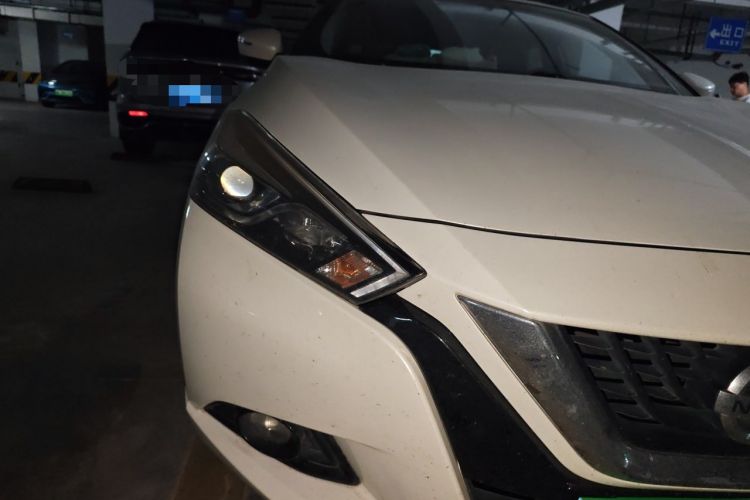 Used Nissan Lannia 2016 1.6L Manual Cool Edition Right Front Headlight