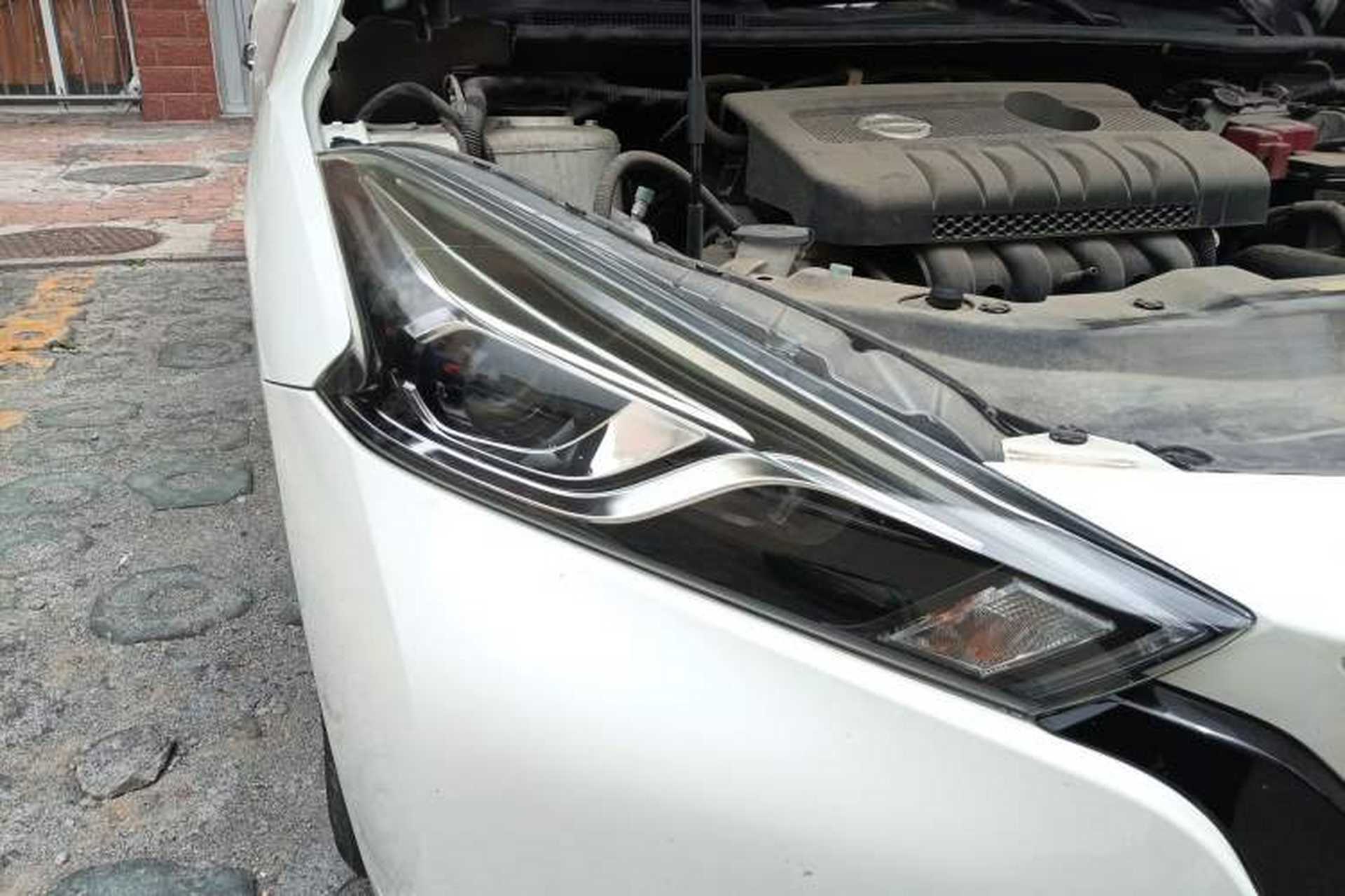 Used Nissan Lannia 2016 1.6L CVT Cool Edition Right Front Headlight