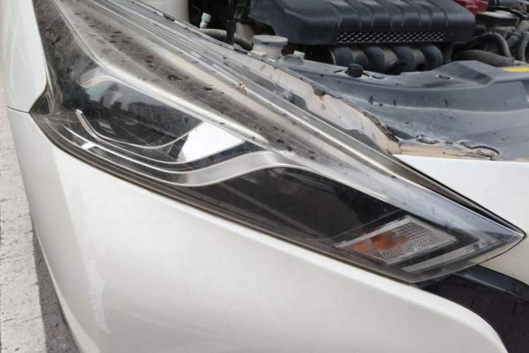 Used Nissan Lannia 2016 1.6L CVT Cool Edition Right Front Headlight