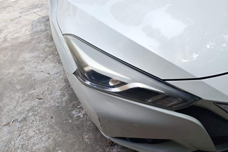 Used Nissan Lannia 2016 1.6L CVT Smart Cool Edition Right Front Headlight