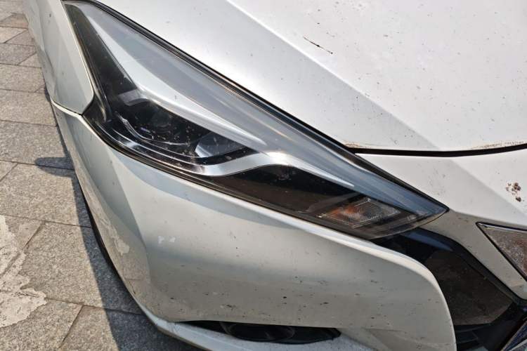 Used Nissan Lannia 2016 1.6L CVT Smart Cool Edition Right Front Headlight