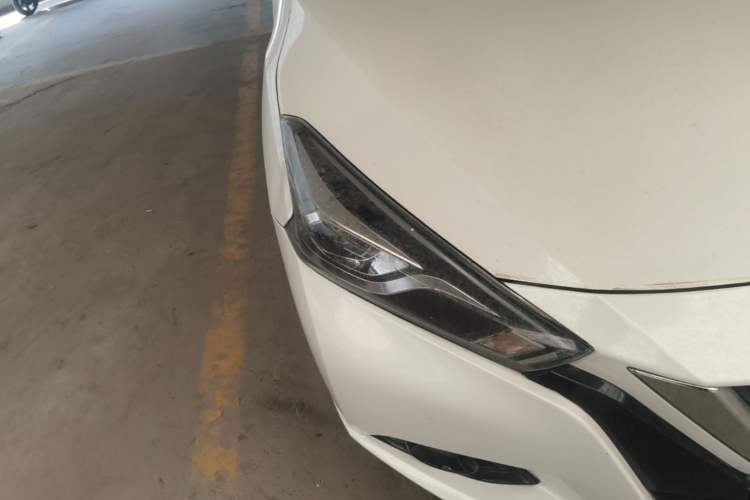 Used Nissan Lannia 2016 1.6L CVT Cool Edition Right Front Headlight