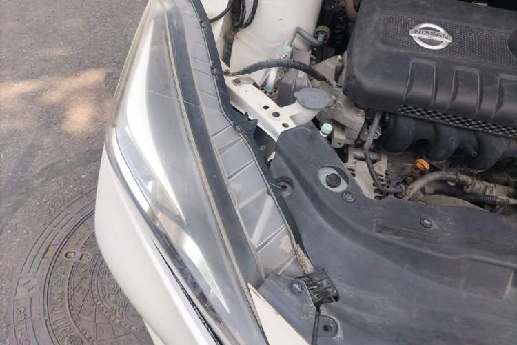 Used Nissan Lannia 2016 1.6L Manual Cool Edition Right Front Headlight