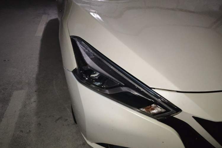 Used Nissan Lannia 2016 1.6L CVT Smart Cool Edition Right Front Headlight