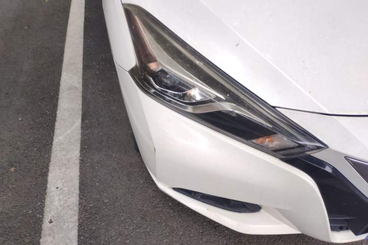 Used Nissan Lannia 2016 1.6L CVT Smart Cool Edition Right Front Headlight