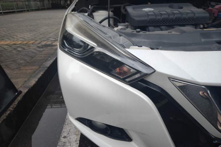 Used Nissan Lannia 2016 1.6L CVT Smart Cool Edition Right Front Headlight
