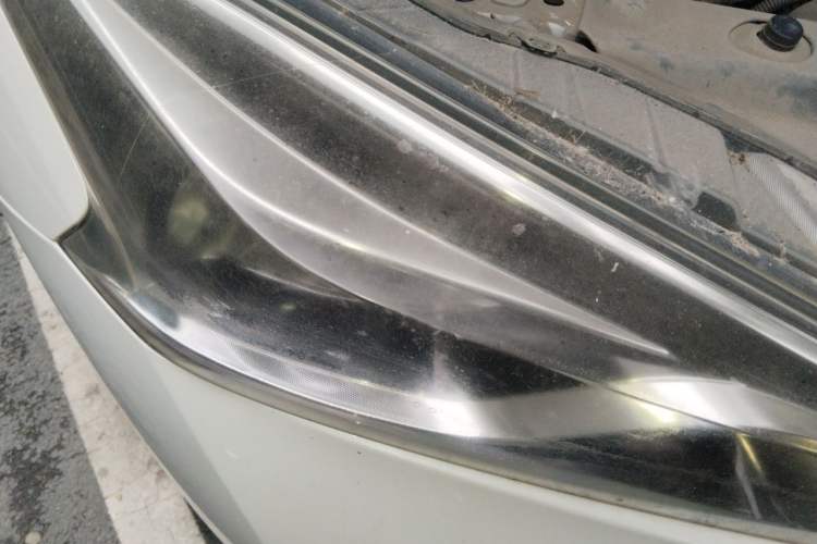 Used Nissan Lannia 2016 1.6L Manual Fashion Edition Right Front Headlight