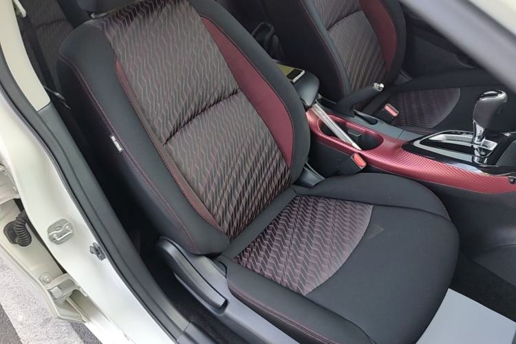 Used Nissan Lannia 2016 1.6L CVT Cool Edition Right Front Seat