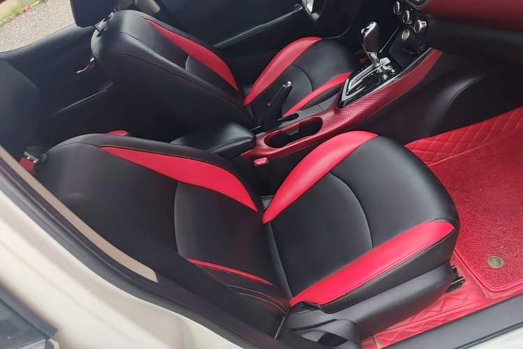 Used Nissan Lannia 2016 1.6L CVT Smart Cool Edition Right Front Seat