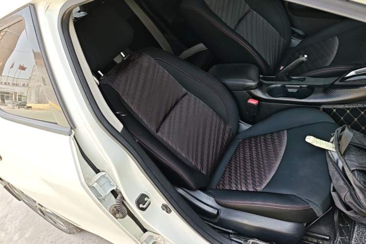 Used Nissan Lannia 2016 1.6L CVT Smart Cool Edition Right Front Seat