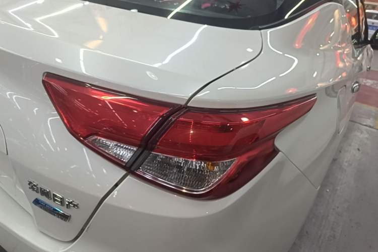 Used Nissan Lannia 2016 1.6L CVT Smart Cool Edition Right Rear Taillight