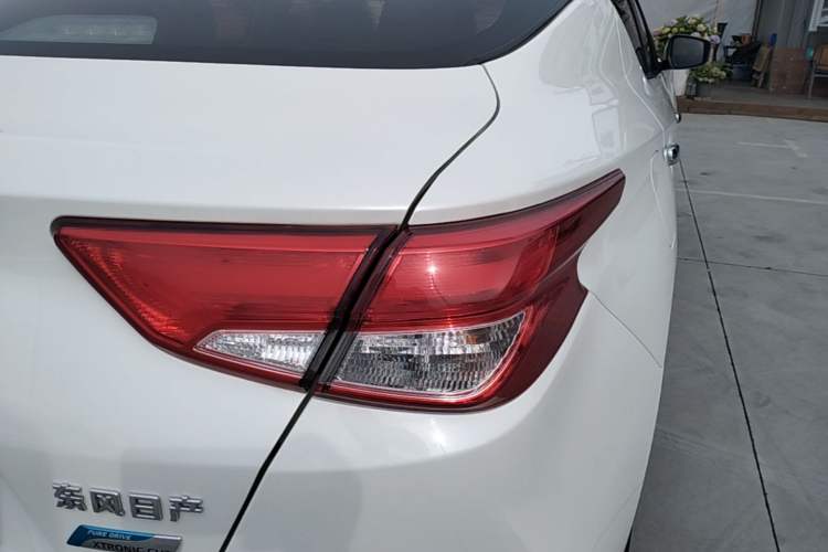Used Nissan Lannia 2016 1.6L CVT Cool Edition Right Rear Taillight