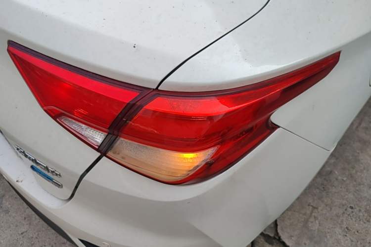 Used Nissan Lannia 2016 1.6L CVT Smart Cool Edition Right Rear Taillight