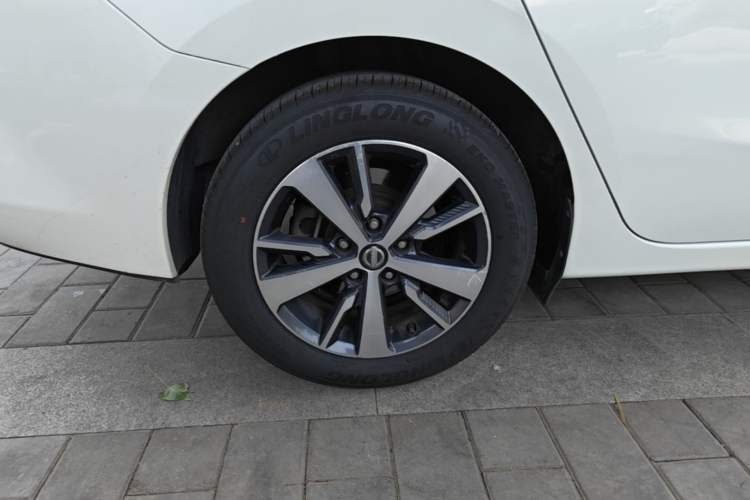 Used Nissan Lannia 2016 1.6L CVT Cool Edition Right Rear Wheel Hub