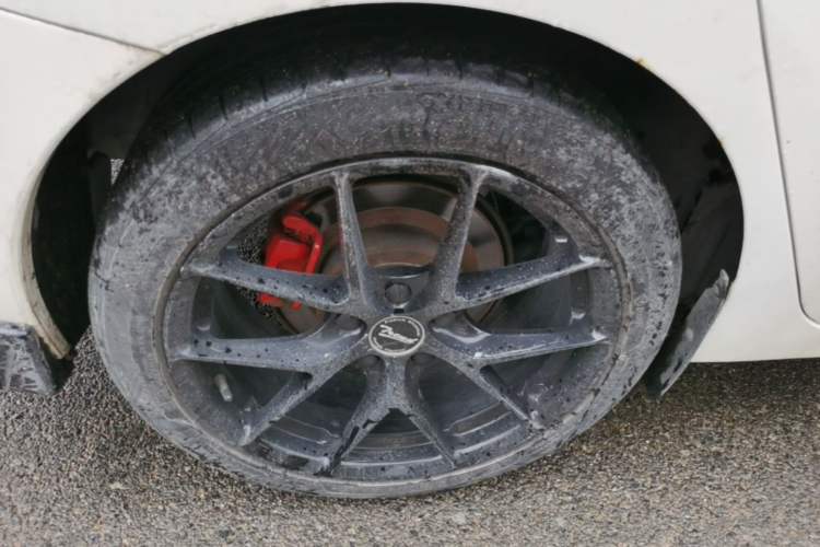 Used Nissan Lannia 2016 1.6L CVT Cool Edition Right Rear Wheel Hub