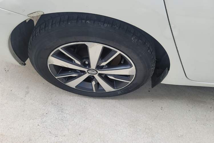 Used Nissan Lannia 2016 1.6L CVT Cool Edition Right Rear Wheel Hub