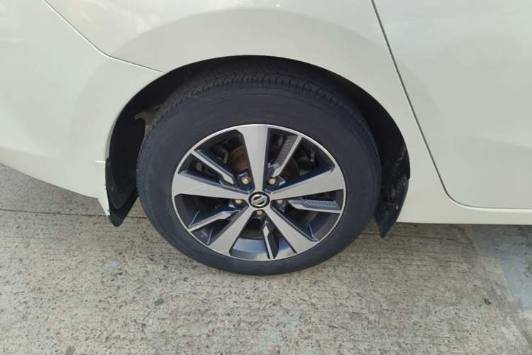 Used Nissan Lannia 2016 1.6L CVT Cool Edition Right Rear Wheel Hub