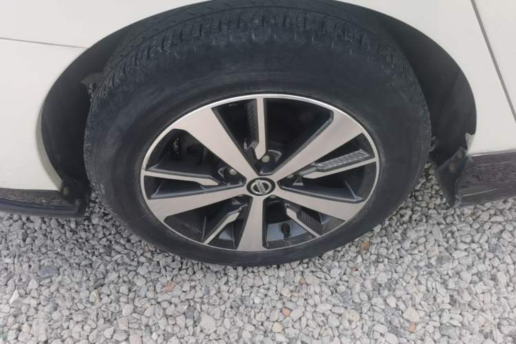 Used Nissan Lannia 2016 1.6L CVT Cool Edition Right Rear Wheel Hub