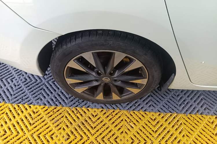 Used Nissan Lannia 2016 1.6L CVT Smart Cool Edition Right Rear Wheel Hub