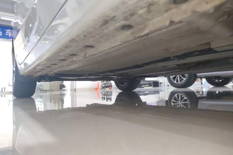Used Nissan Lannia 2016 1.6L CVT Cool Edition Right Side Sill