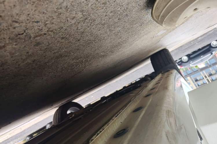 Used Nissan Lannia 2016 1.6L CVT Smart Cool Edition Right Side Sill