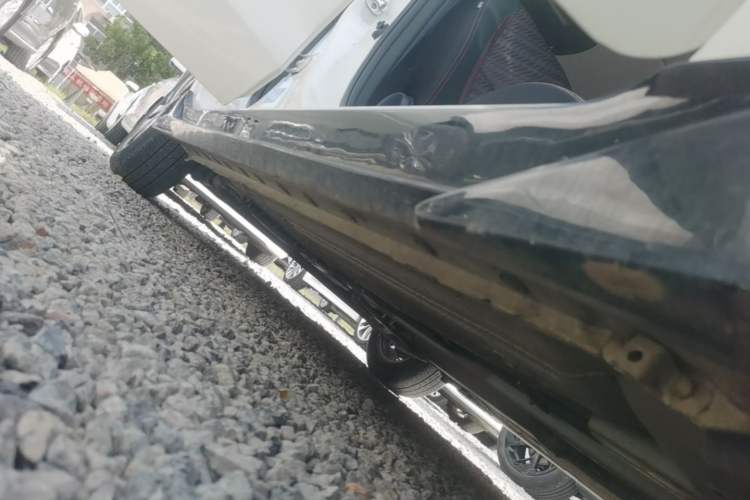 Used Nissan Lannia 2016 1.6L CVT Cool Edition Right Side Sill