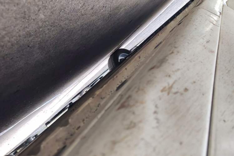 Used Nissan Lannia 2016 1.6L CVT Smart Cool Edition Right Side Sill