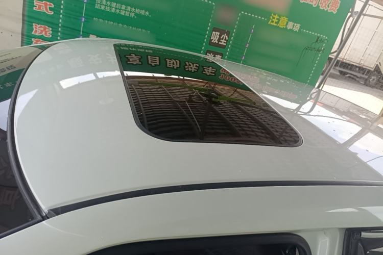 Used Nissan Lannia 2016 1.6L CVT Smart Cool Edition Roof