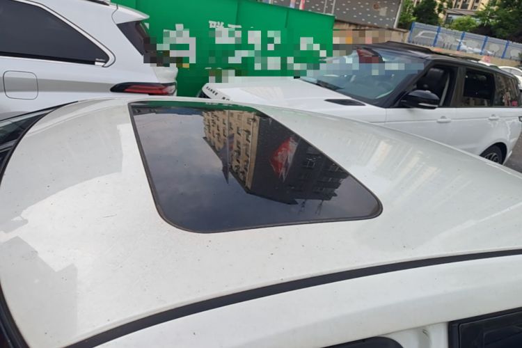 Used Nissan Lannia 2016 1.6L CVT Smart Cool Edition Roof