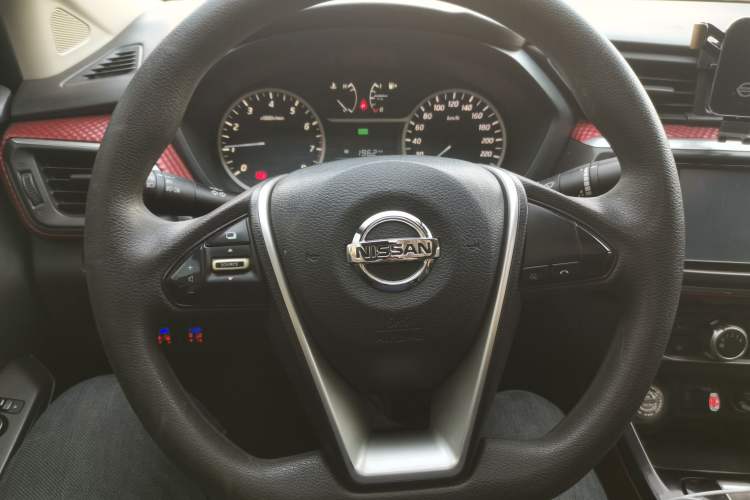 Used Nissan Lannia 2016 1.6L CVT Smart Cool Edition Steering Wheel