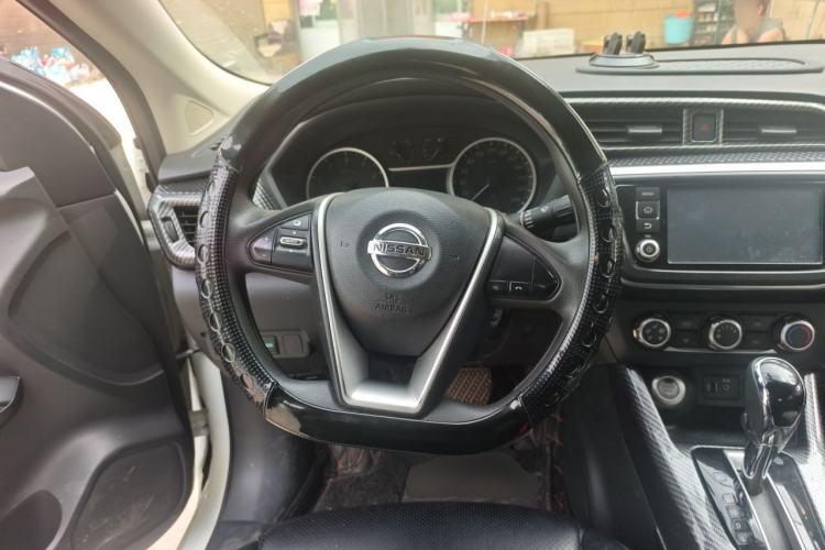 Used Nissan Lannia 2016 1.6L CVT Smart Cool Edition Steering Wheel