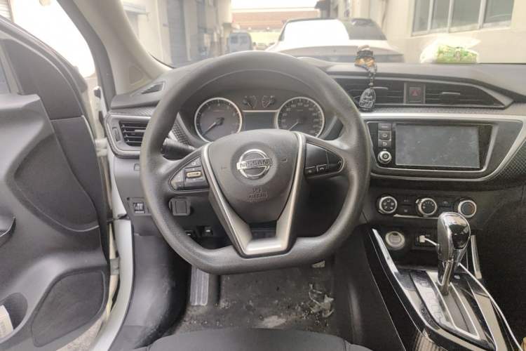 Used Nissan Lannia 2016 1.6L CVT Smart Edition Steering Wheel
