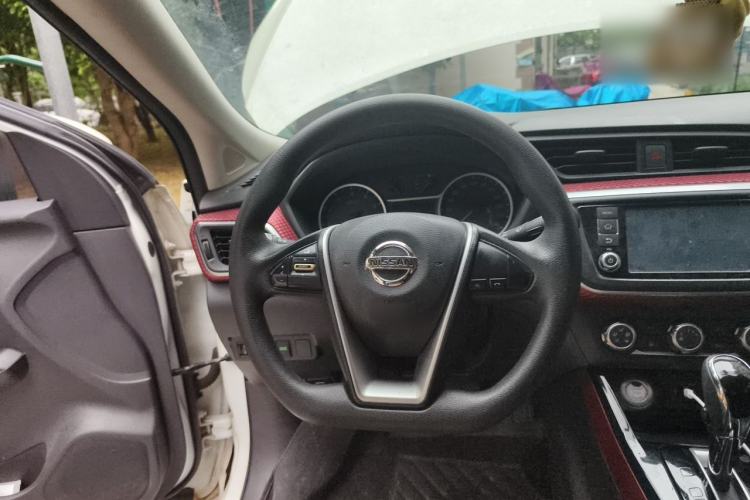 Used Nissan Lannia 2016 1.6L CVT Smart Cool Edition Steering Wheel