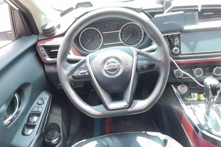 Used Nissan Lannia 2016 1.6L CVT Smart Cool Edition Steering Wheel