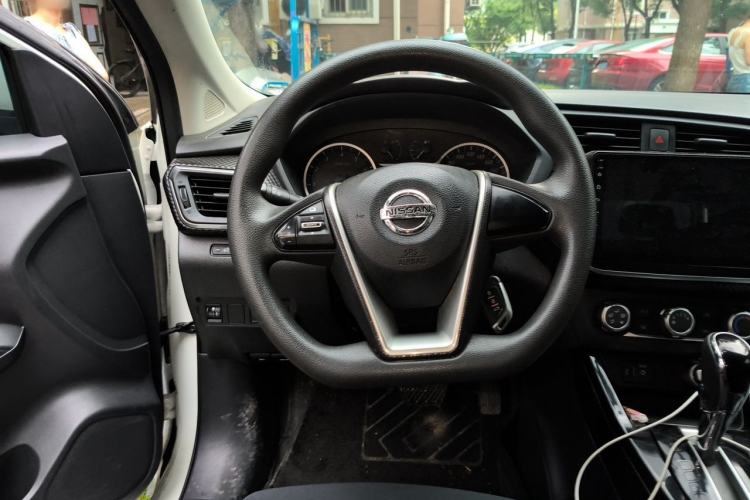 Used Nissan Lannia 2016 1.6L CVT Cool Edition Steering Wheel
