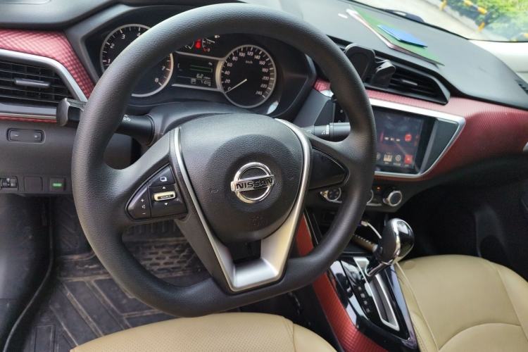 Used Nissan Lannia 2016 1.6L CVT Cool Edition Steering Wheel