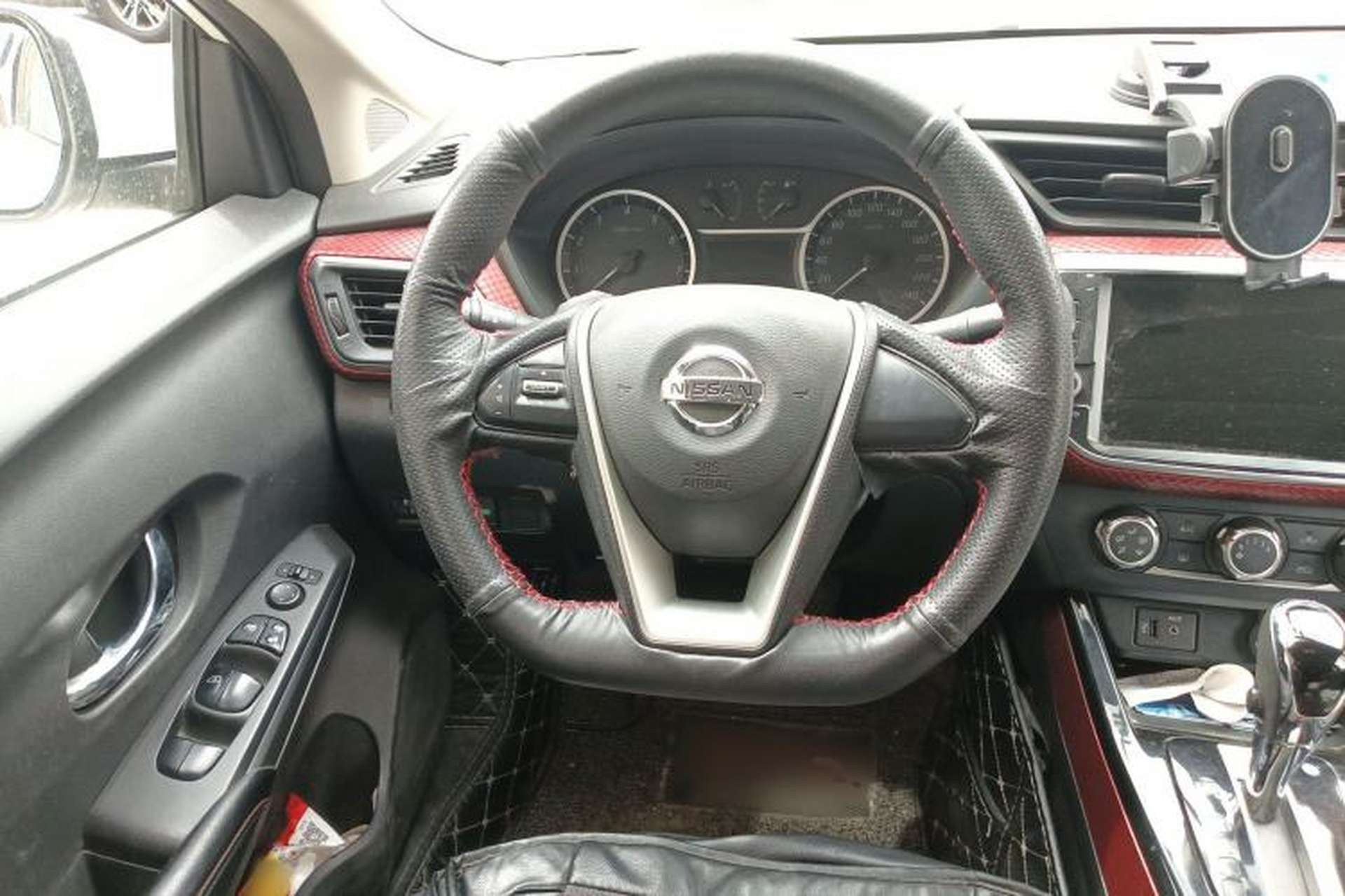 Used Nissan Lannia 2016 1.6L CVT Cool Edition Steering Wheel
