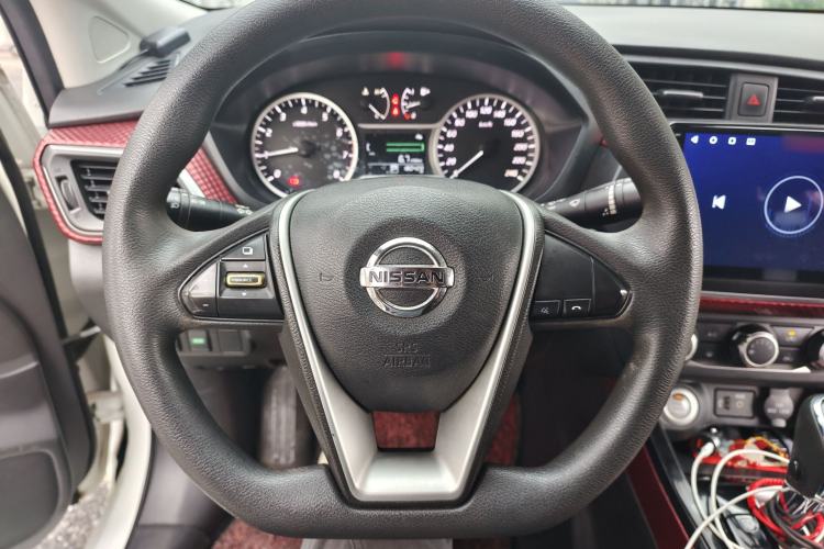 Used Nissan Lannia 2016 1.6L CVT Smart Cool Edition Steering Wheel