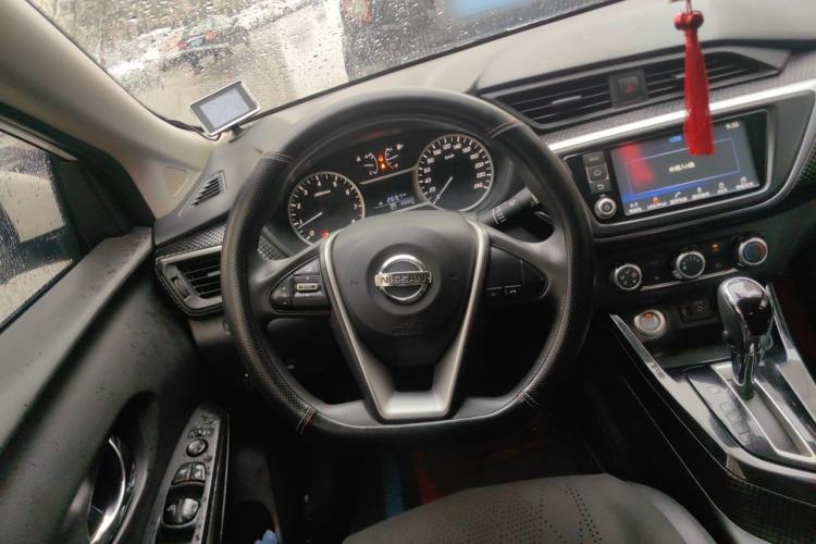 Used Nissan Lannia 2016 1.6L CVT Smart Cool Edition Steering Wheel