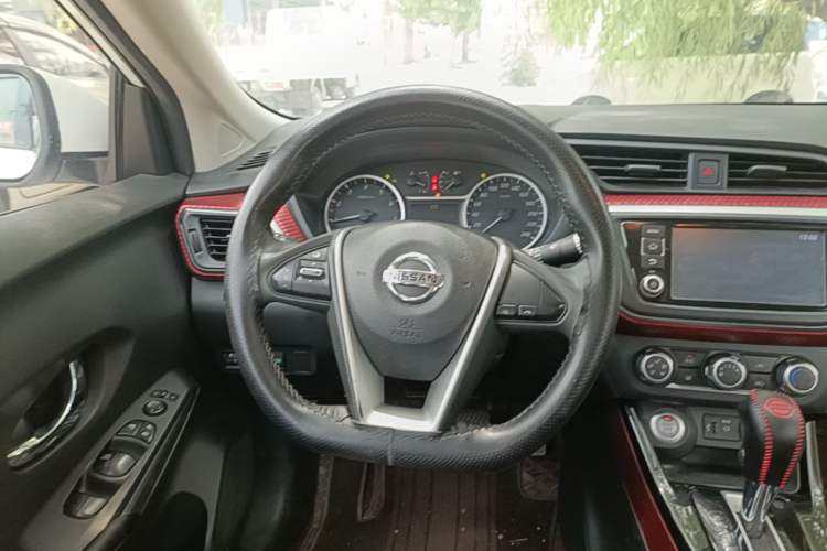 Used Nissan Lannia 2016 1.6L CVT Smart Cool Edition Steering Wheel