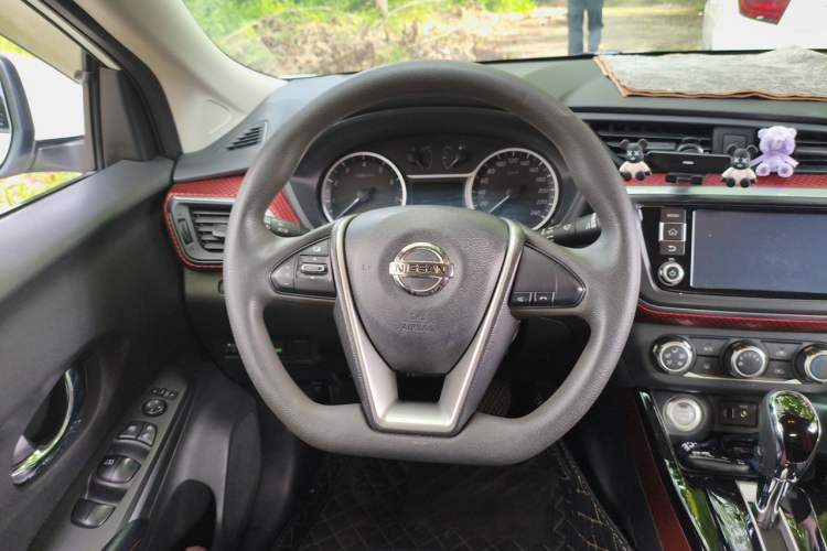 Used Nissan Lannia 2016 1.6L CVT Smart Cool Edition Steering Wheel