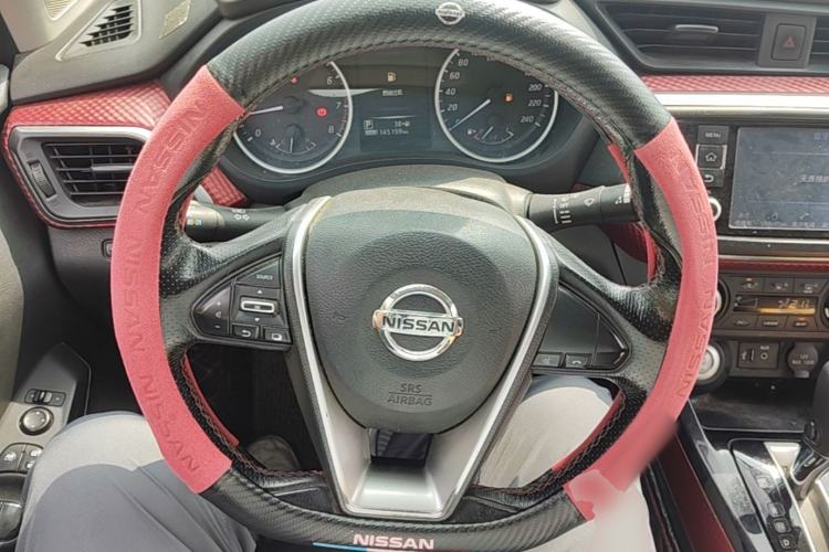 Used Nissan Lannia 2016 1.6L CVT High-Energy Version Steering Wheel